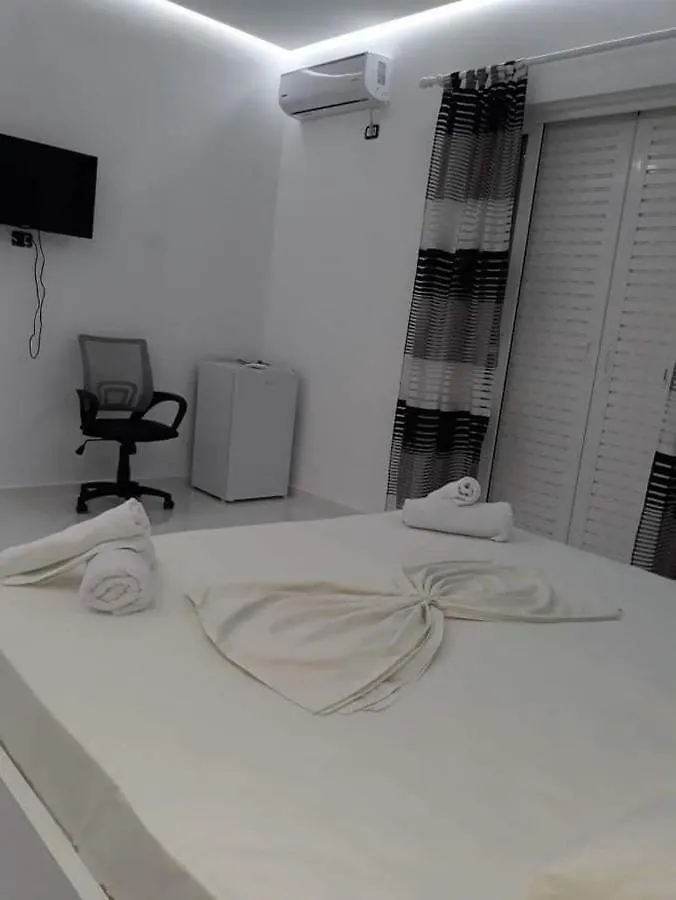 Lino House Apartamento Sarandë 0*,  Albânia