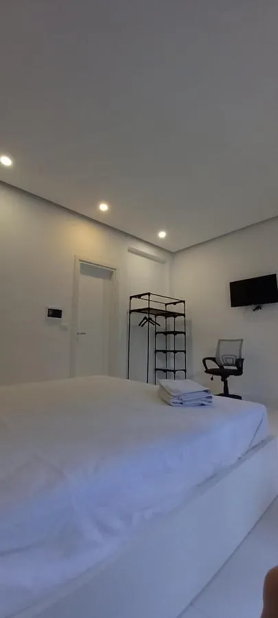 Lino House Apartamento Sarandë Quarto em Acomodações Particulares